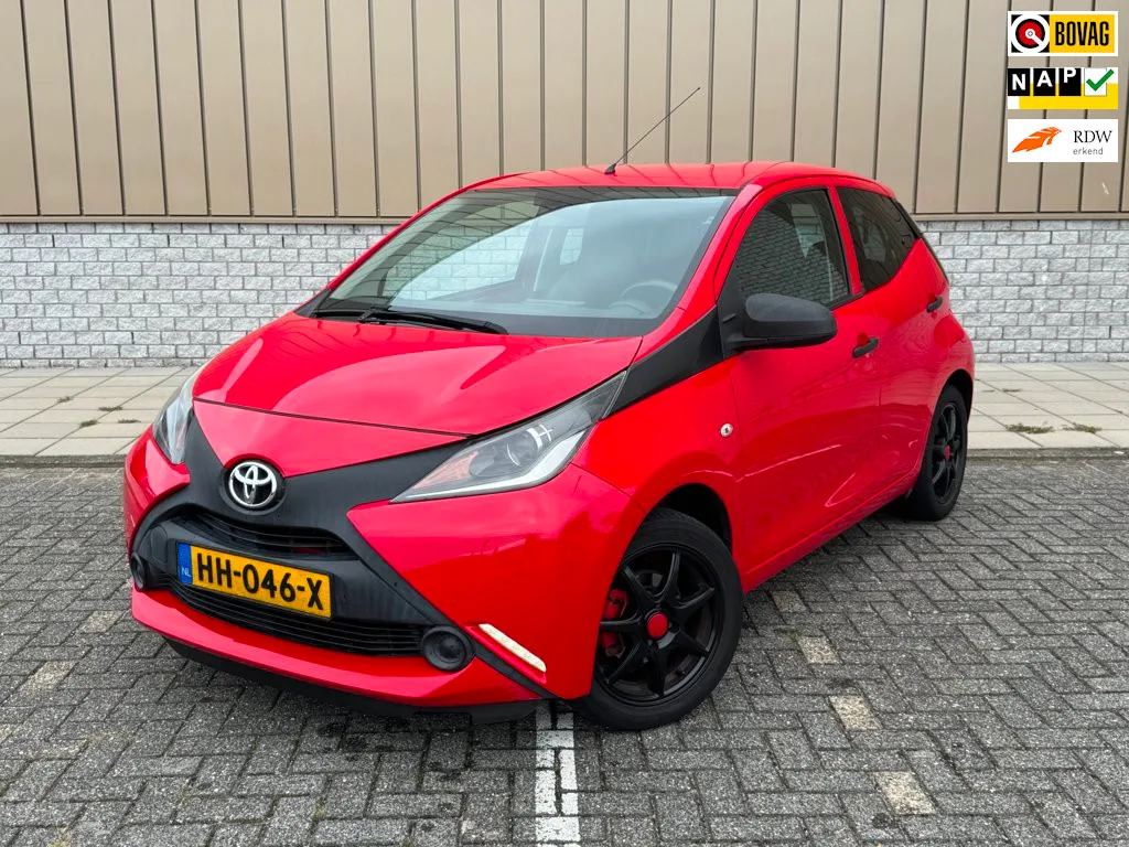 Toyota Aygo (2015) — foto 1
