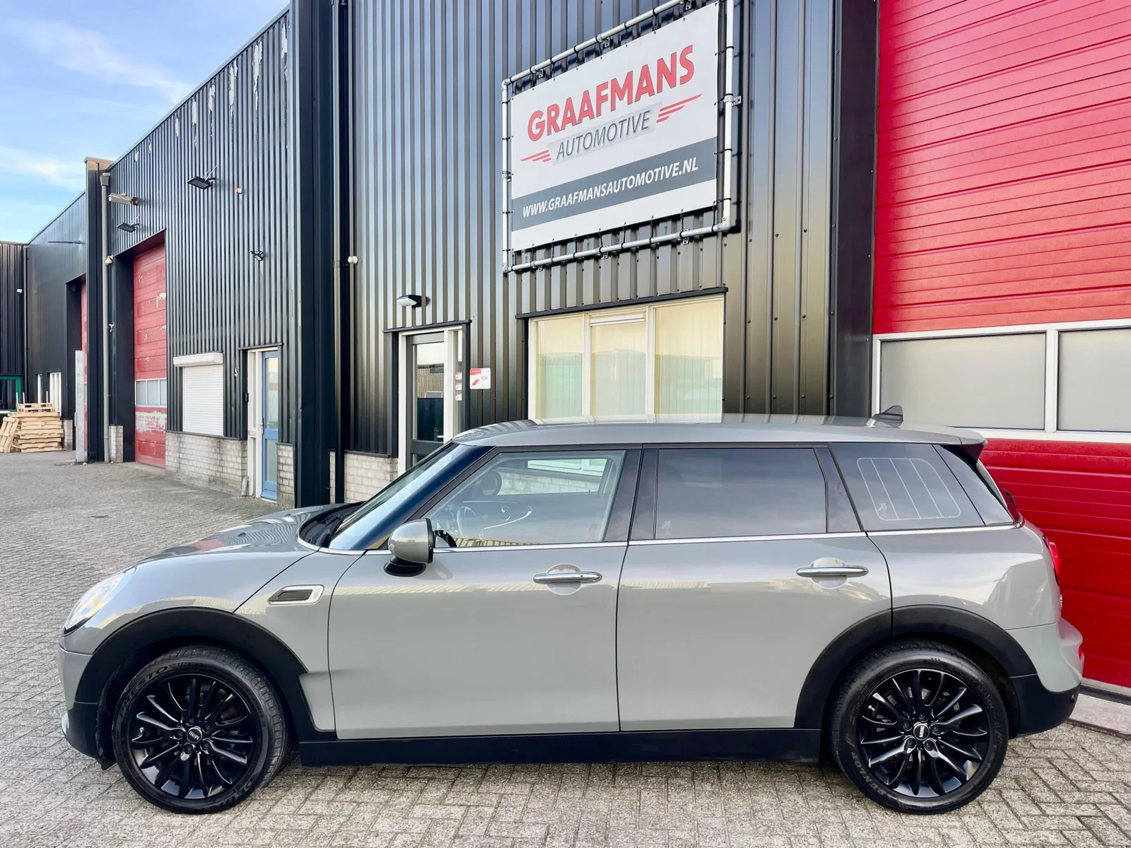 MINI One (2017) — foto 1