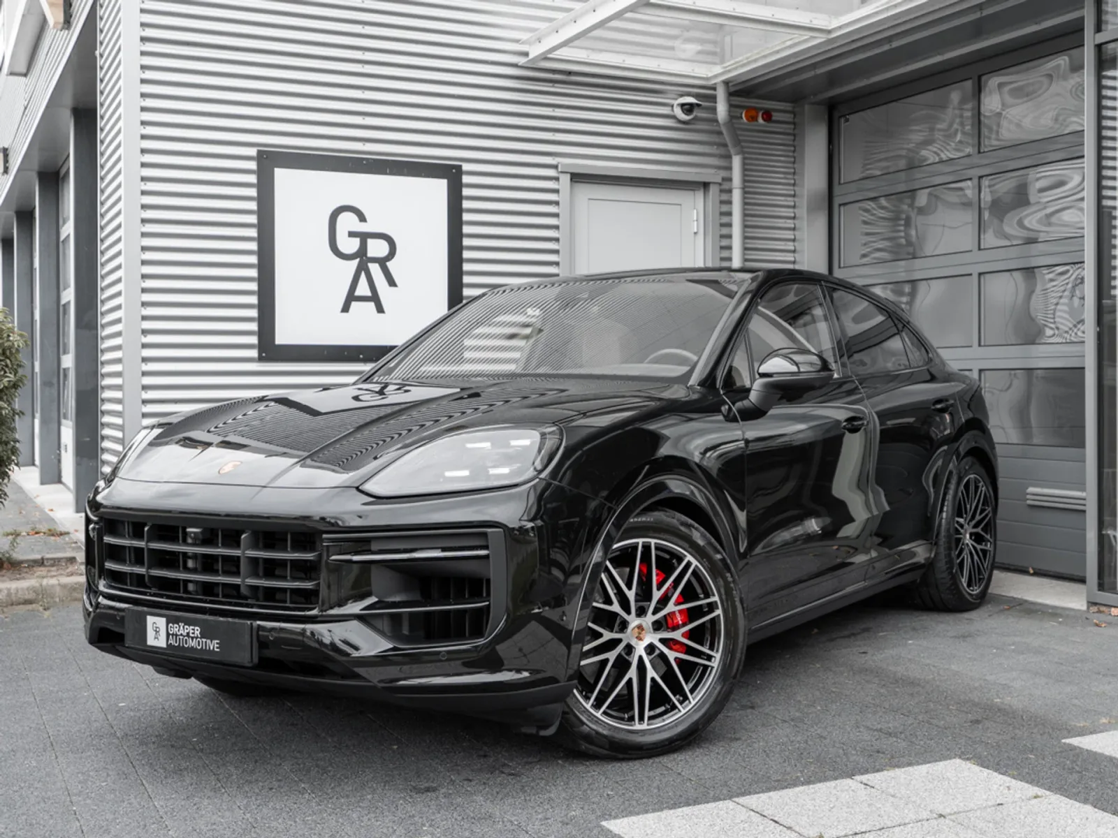 Porsche Cayenne (2025) — foto 1