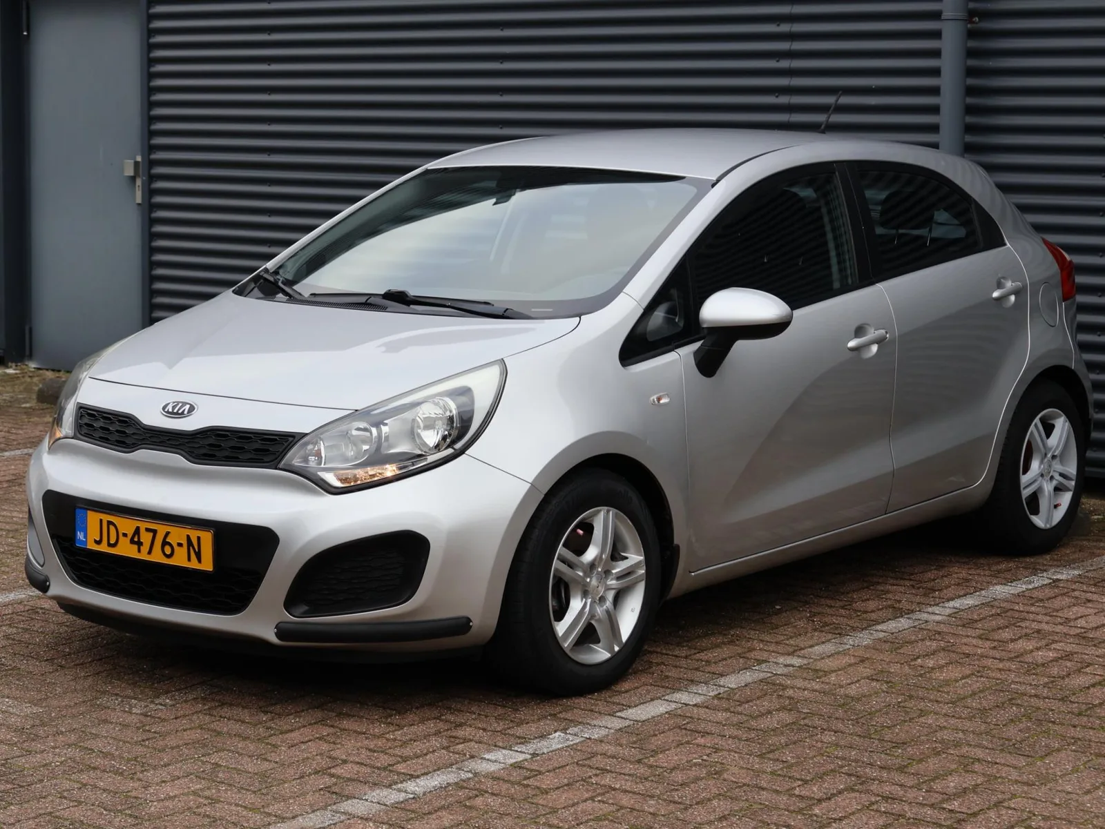 Kia Rio (2012) — foto 1