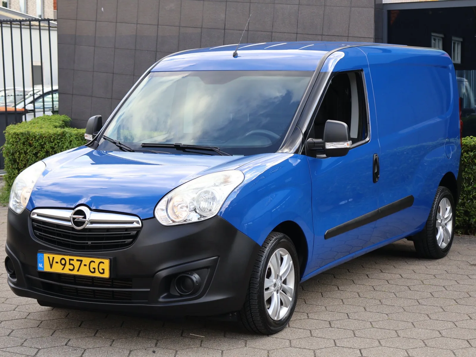 Opel Combo (2017) — foto 1