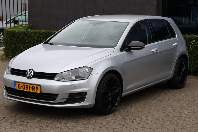 Volkswagen Golf (2013)
