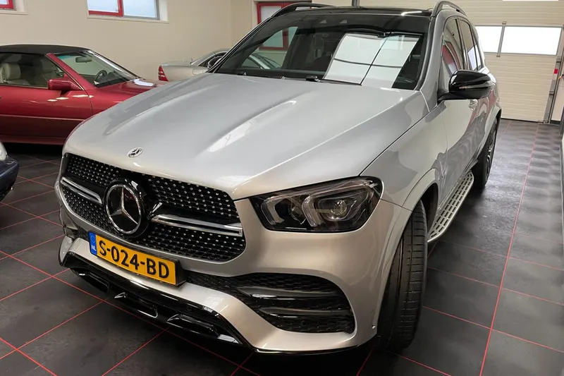 Mercedes-Benz 350 (2023)
