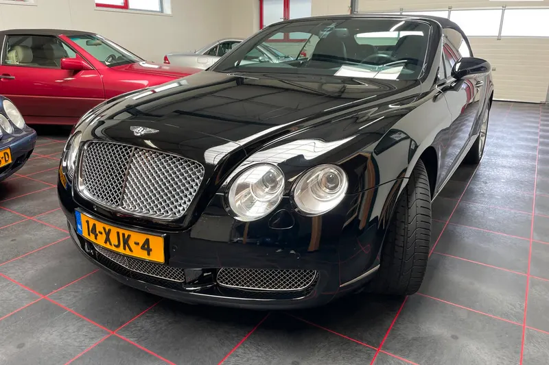 Bentley W12 (2009)