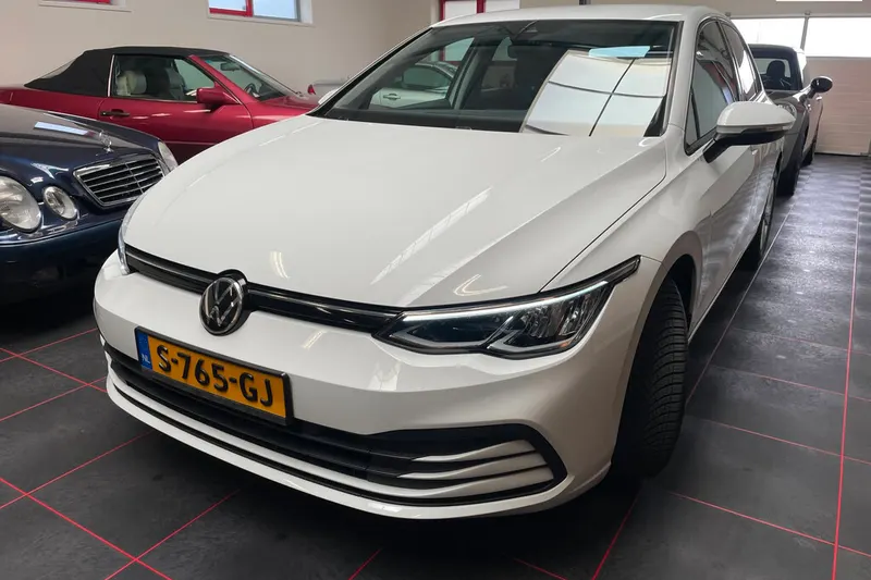 Volkswagen Golf (2020)