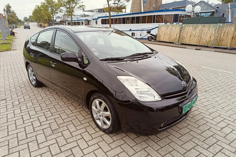 Toyota Prius (2005)