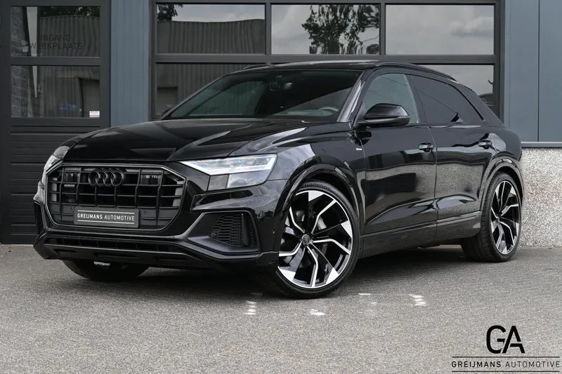 Audi Q8 (2021)