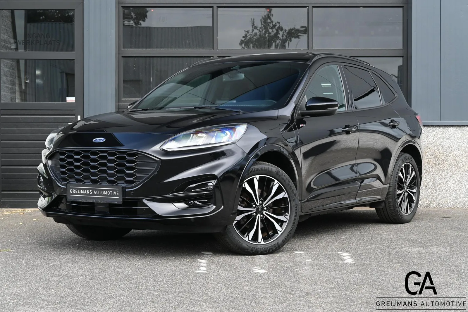 Ford Kuga (2022) — foto 1