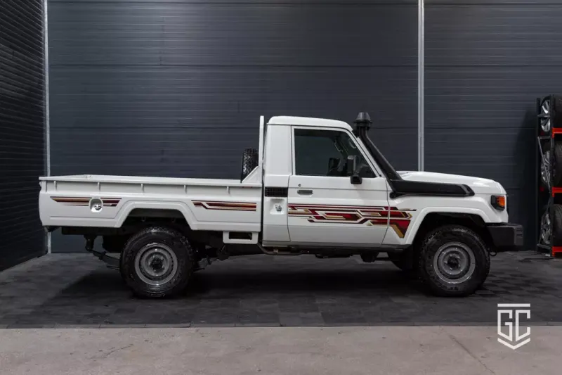 Toyota Land Cruiser (2024)