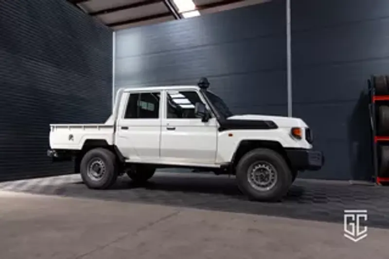 Toyota Land Cruiser (2024)