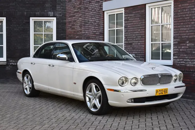 Jaguar XJ (2006)