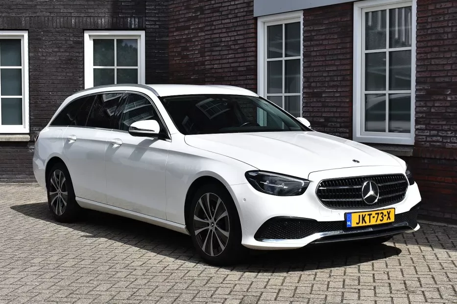 Mercedes-Benz E-Klasse (2022) — foto 1