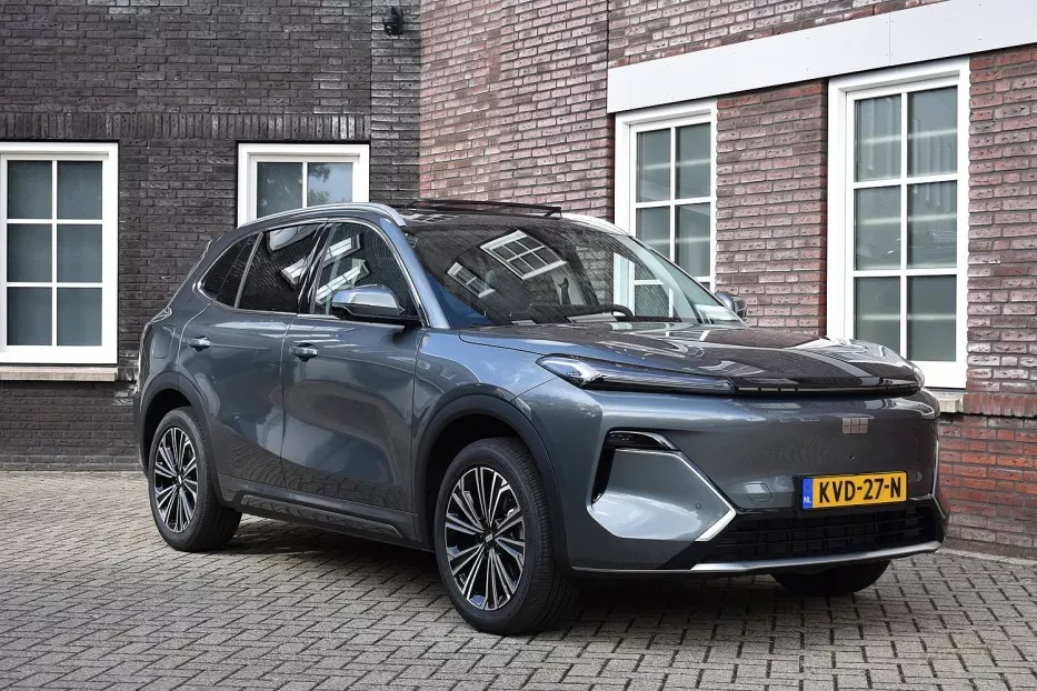 Geely Starray EM-i (2026) — foto 1