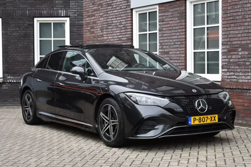 Mercedes-Benz EQE (2022)