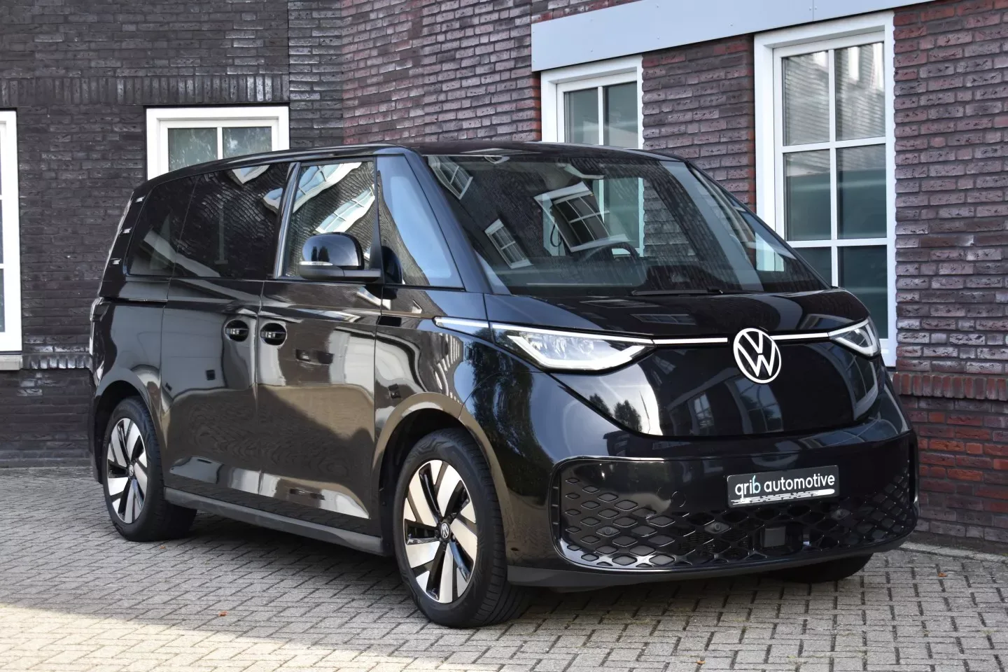 Volkswagen ID. Buzz (2024) — foto 1