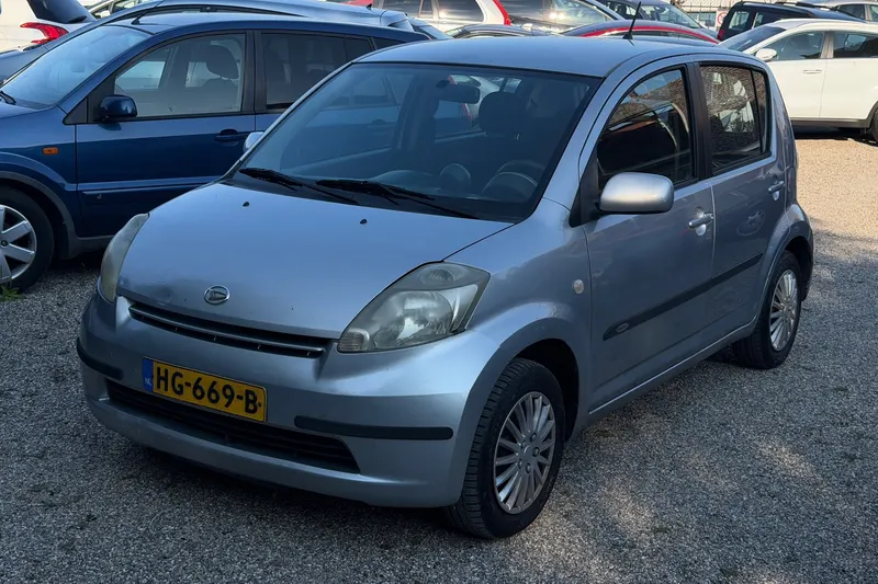 Daihatsu Sirion 2 (2005)