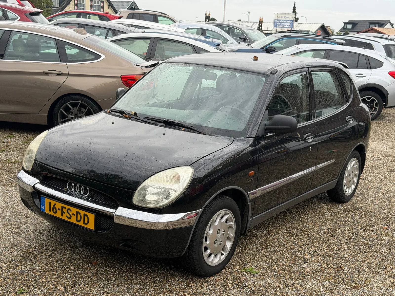 Daihatsu Sirion (2000) — foto 1