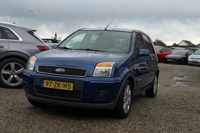 Ford Fusion (2008)