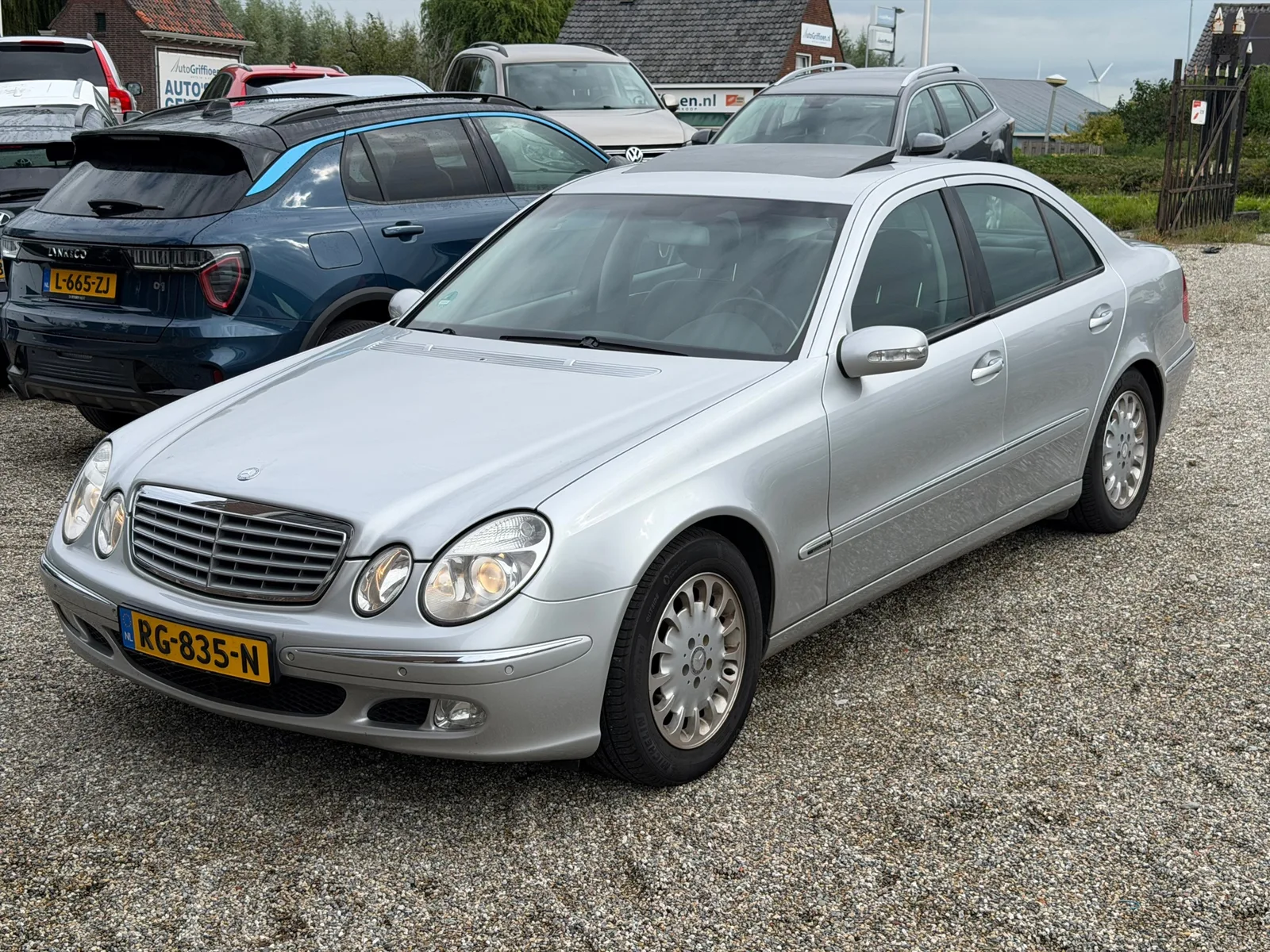 Mercedes-Benz E-Klasse (2002) — foto 1