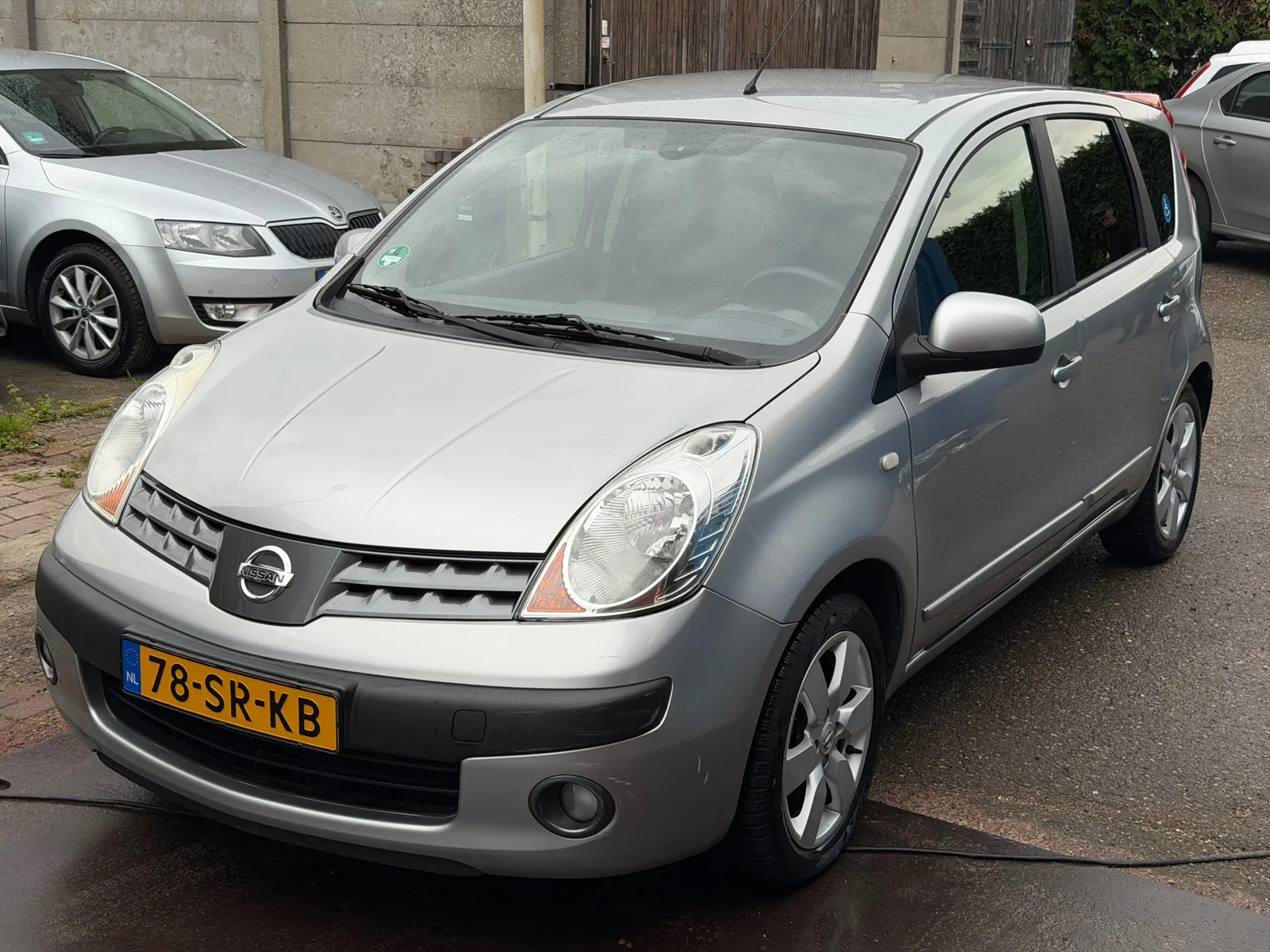 Nissan Note (2006) — foto 1