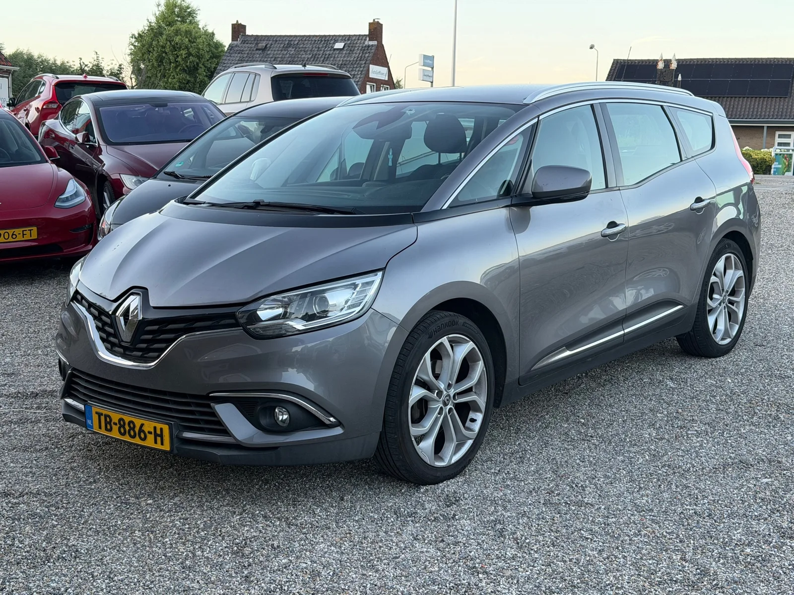 Renault Grand Scénic (2018) — foto 1