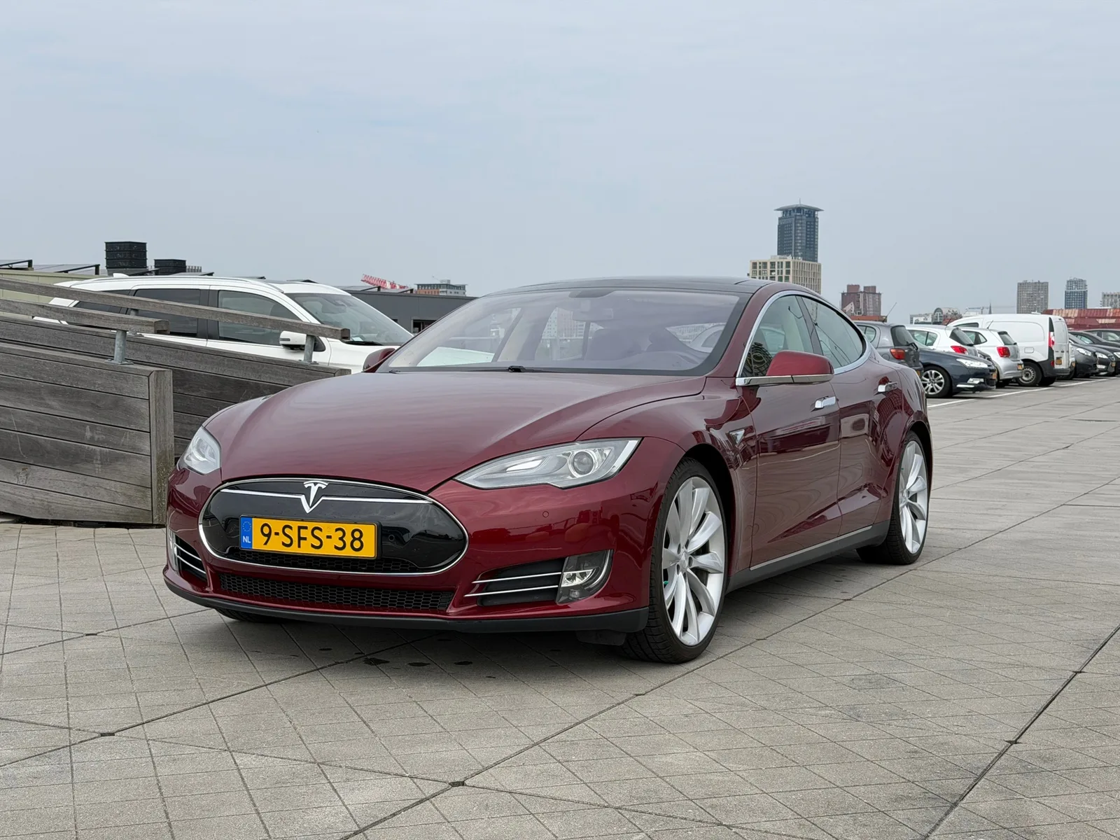 Tesla Model S (2013) — foto 1
