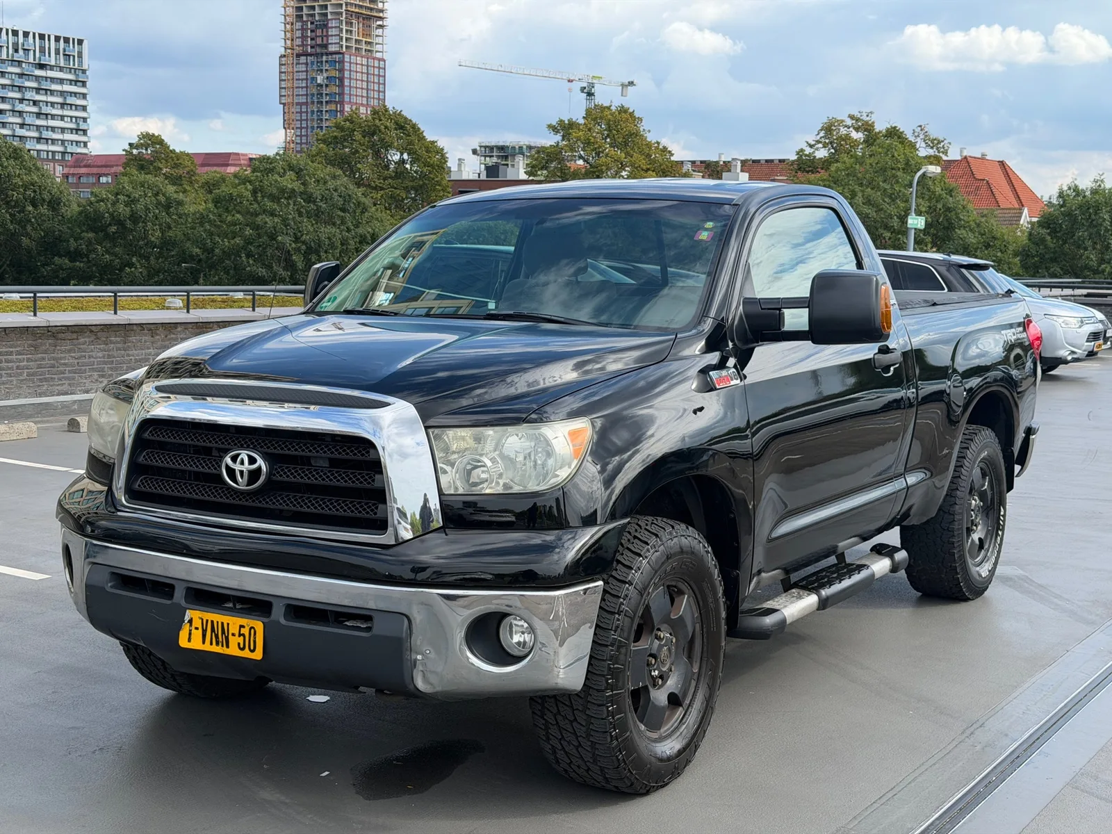 Toyota Tundra (2008) — foto 1