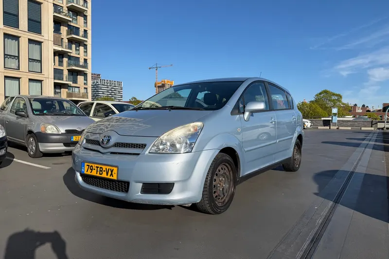 Toyota Verso (2006)