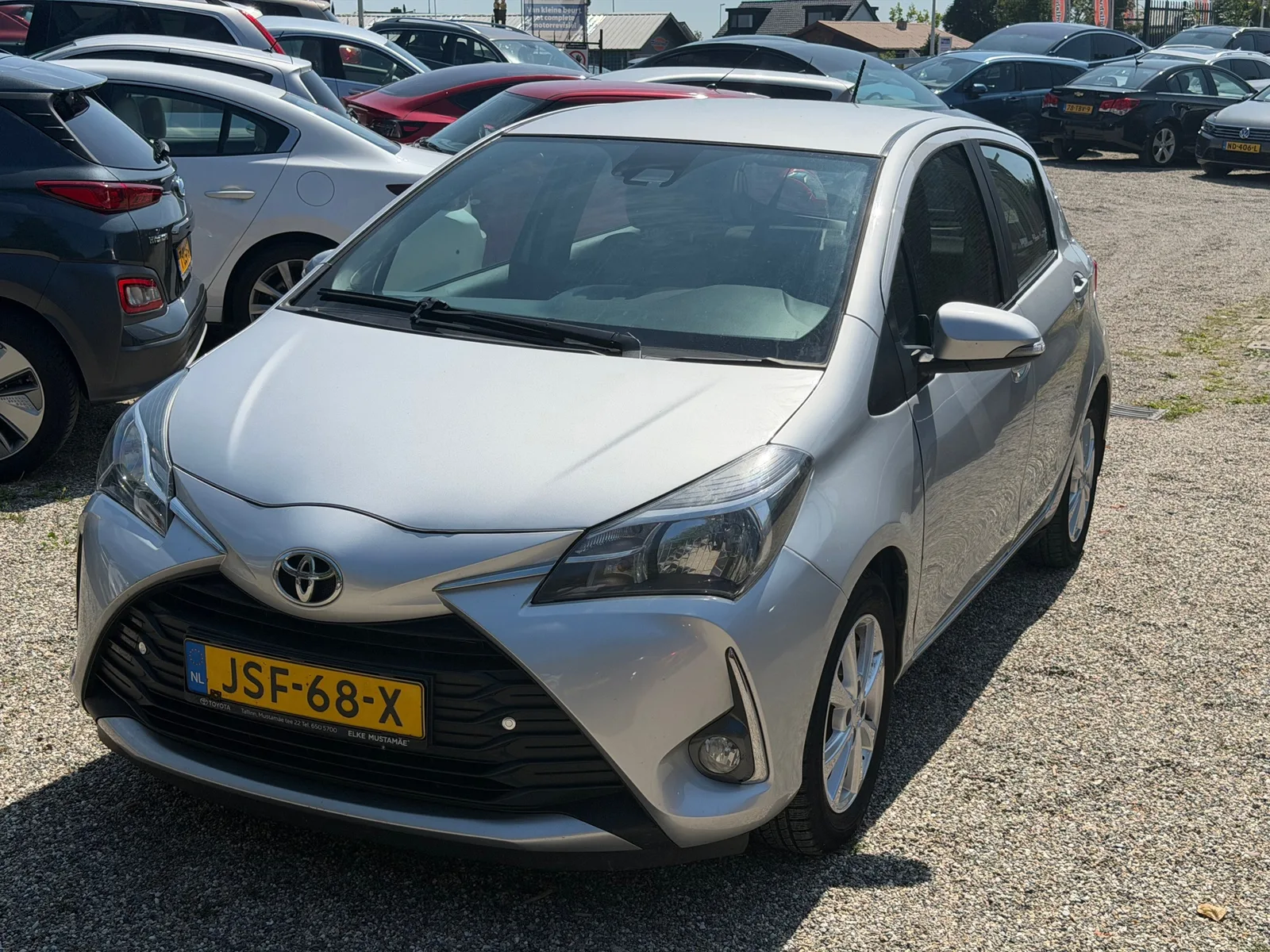 Toyota Yaris (2018) — foto 1