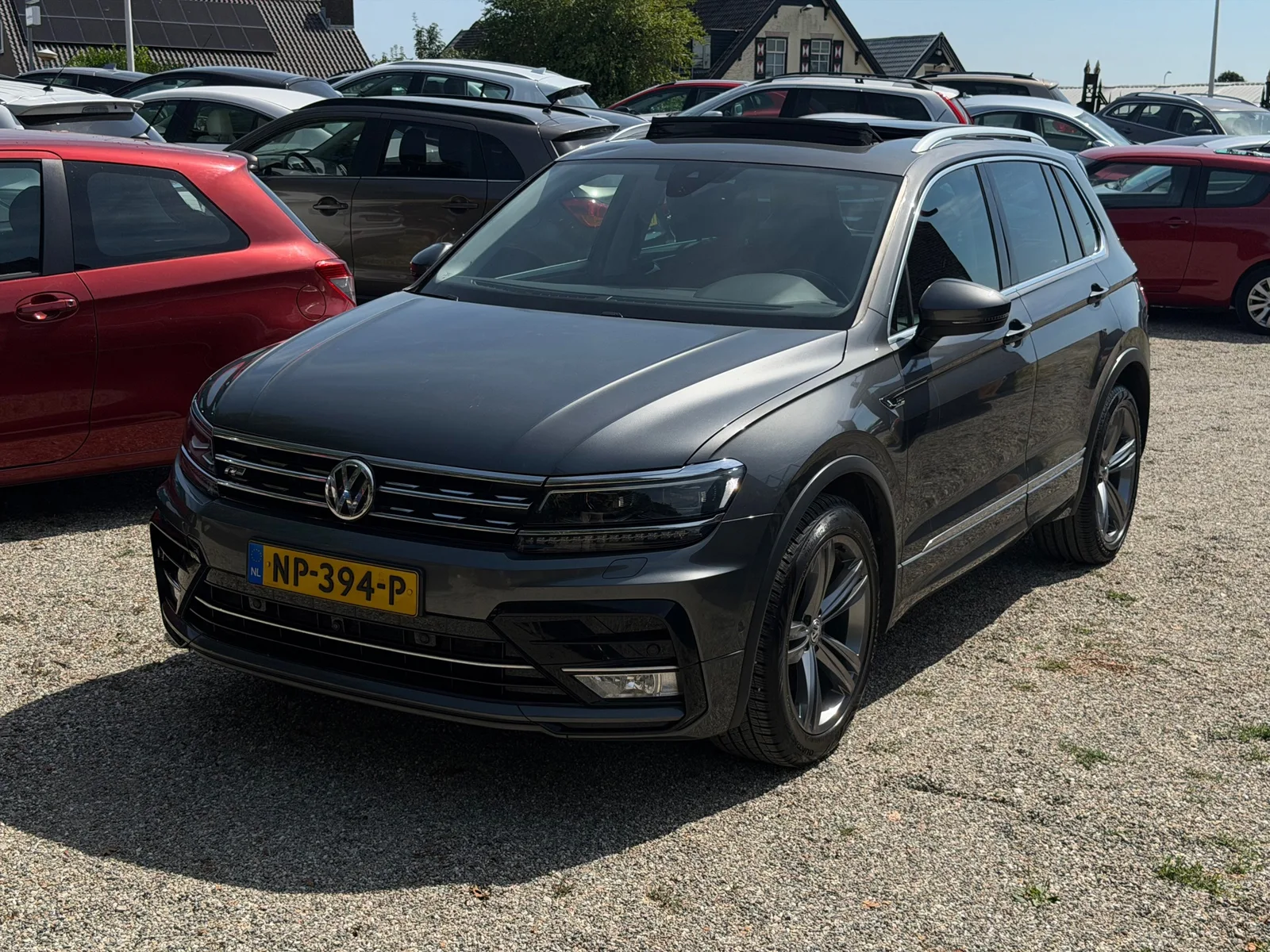 Volkswagen Tiguan (2017) — foto 1