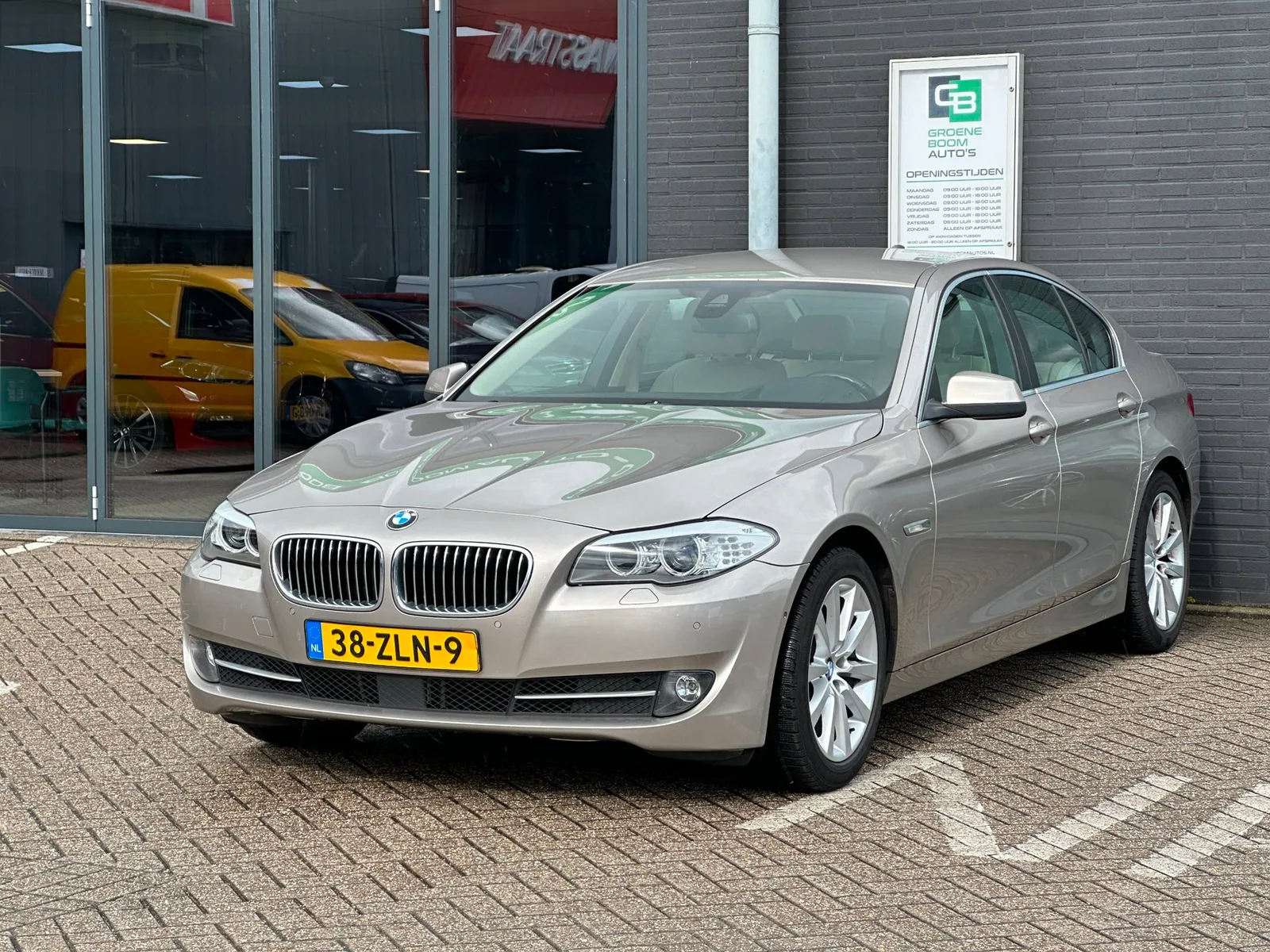 BMW 5-Serie (2013) — foto 1