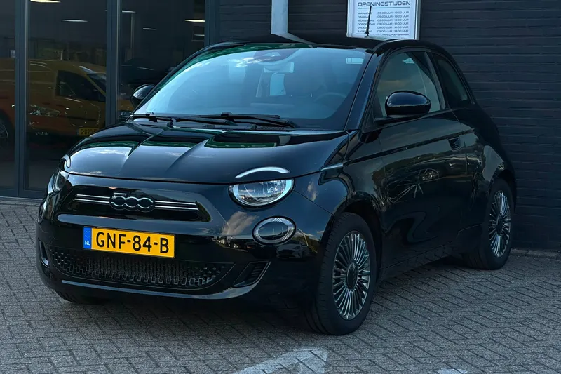 Fiat 500 (2021)