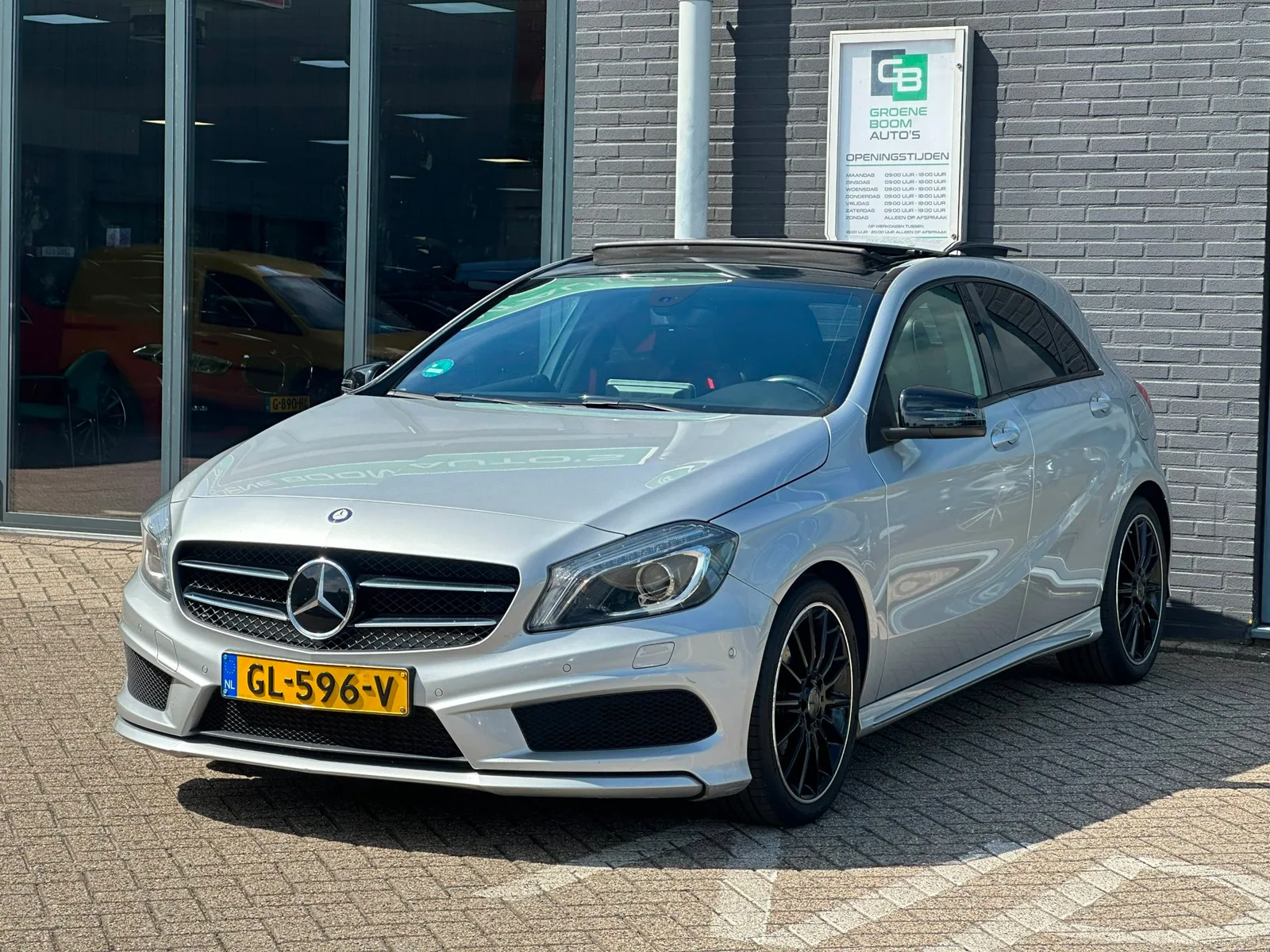 Mercedes-Benz A-Klasse (2015) — foto 1
