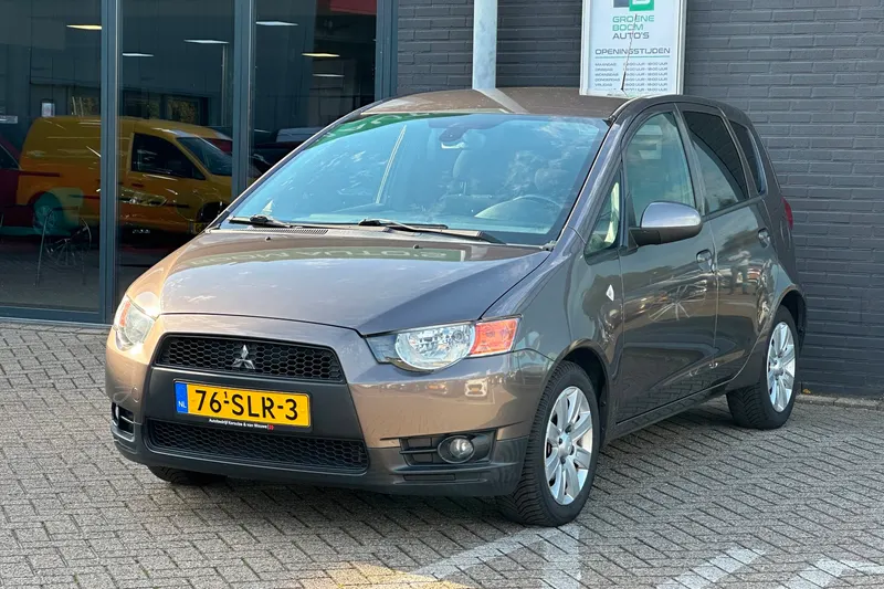 Mitsubishi Colt (2011)