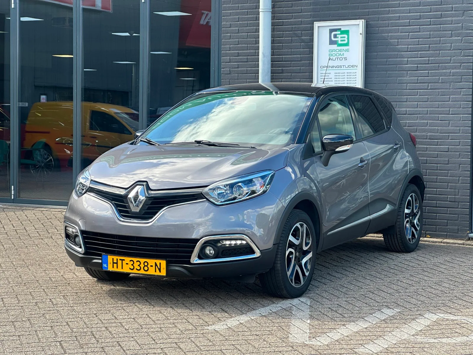 Renault Captur (2016) — foto 1