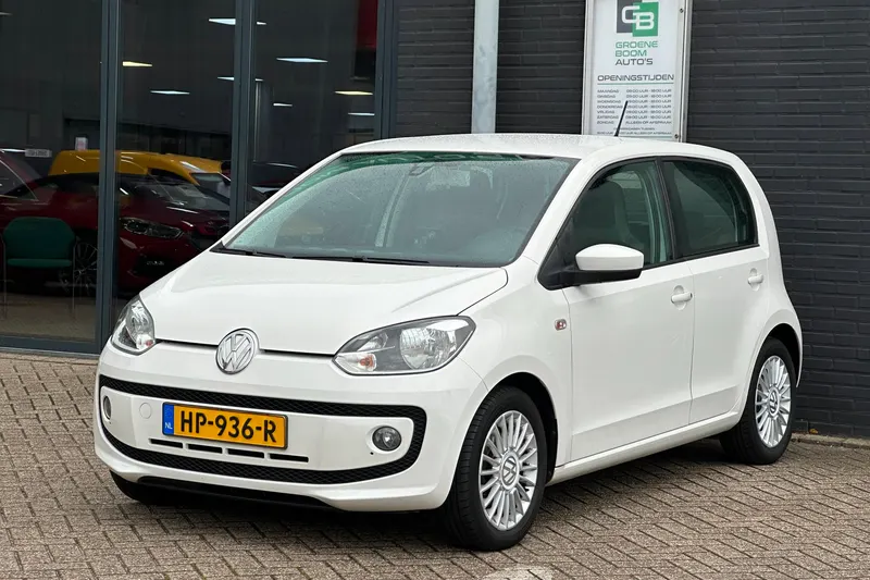 Volkswagen Up! (2015)