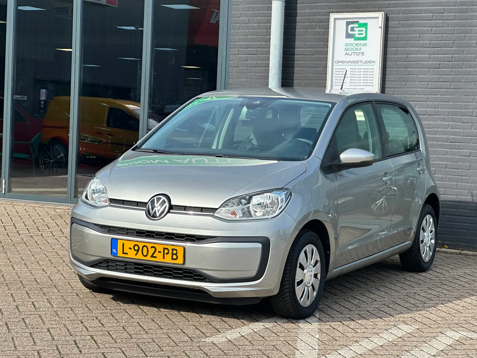 Volkswagen Up! (2021) — foto 1
