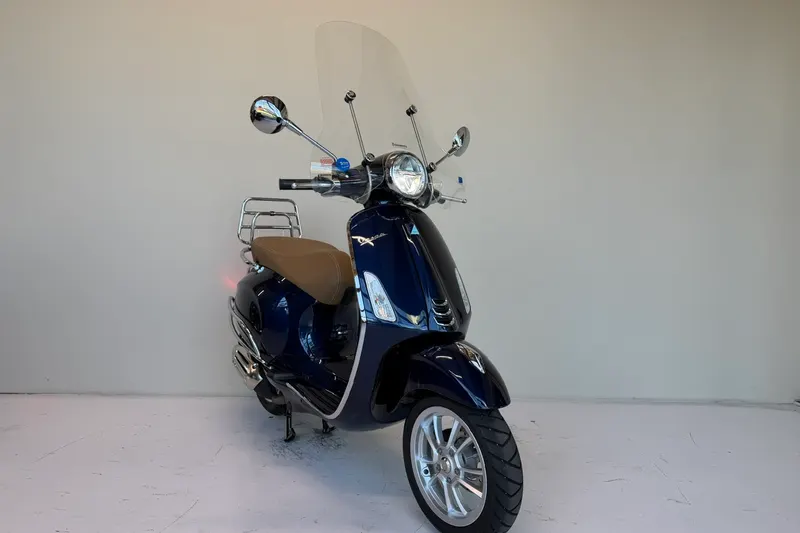 Vespa Primavera (2022)