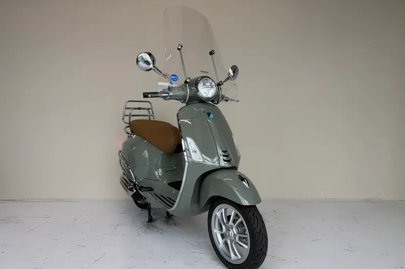 Vespa Primavera (2022)