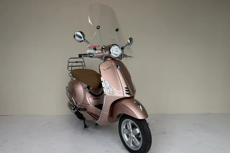 Vespa Primavera (2018)