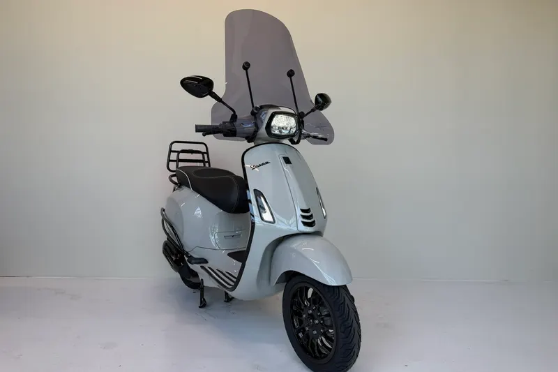 Vespa Sprint (2023)