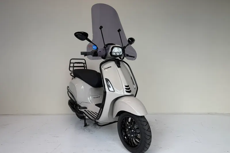 Vespa Sprint (2022)