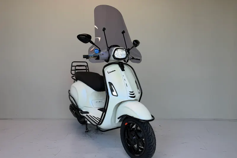 Vespa Sprint (2024)