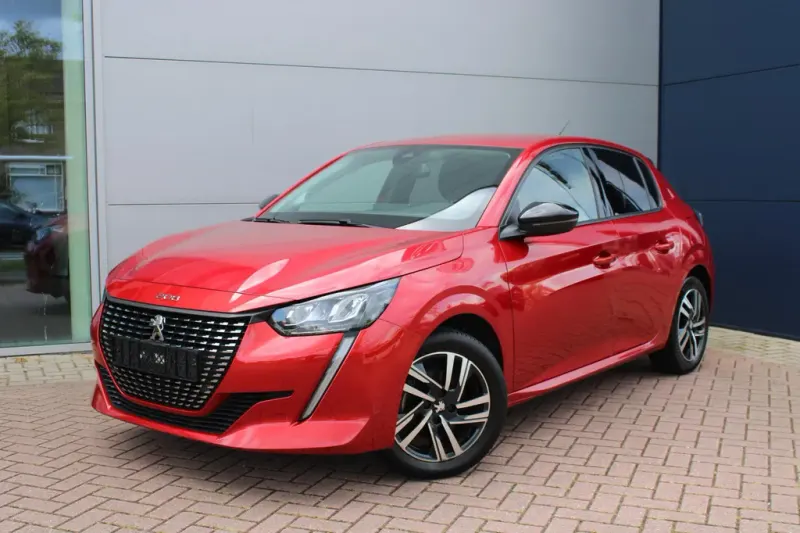 Peugeot 208 (2023)