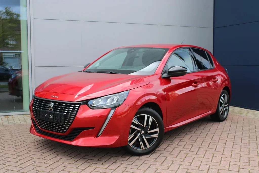Peugeot 208 (2023) — foto 1