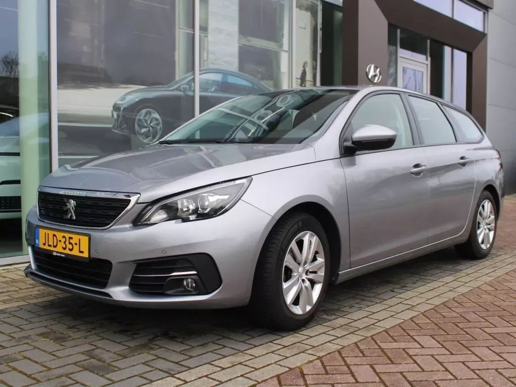Peugeot 308 (2020) — foto 1