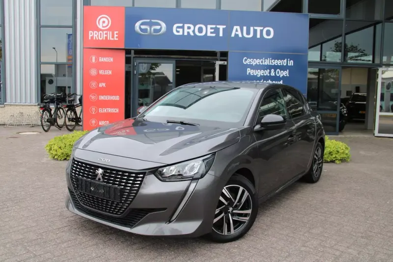 Peugeot 208 (2023)