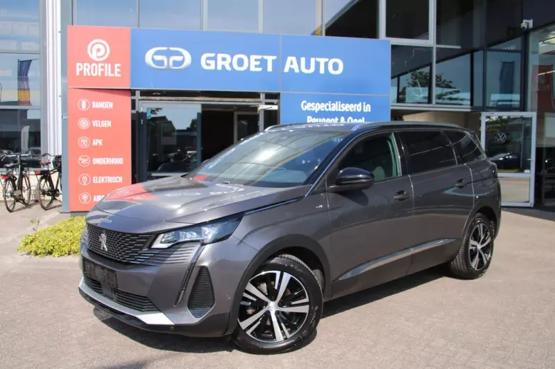 Peugeot 5008 (2023)
