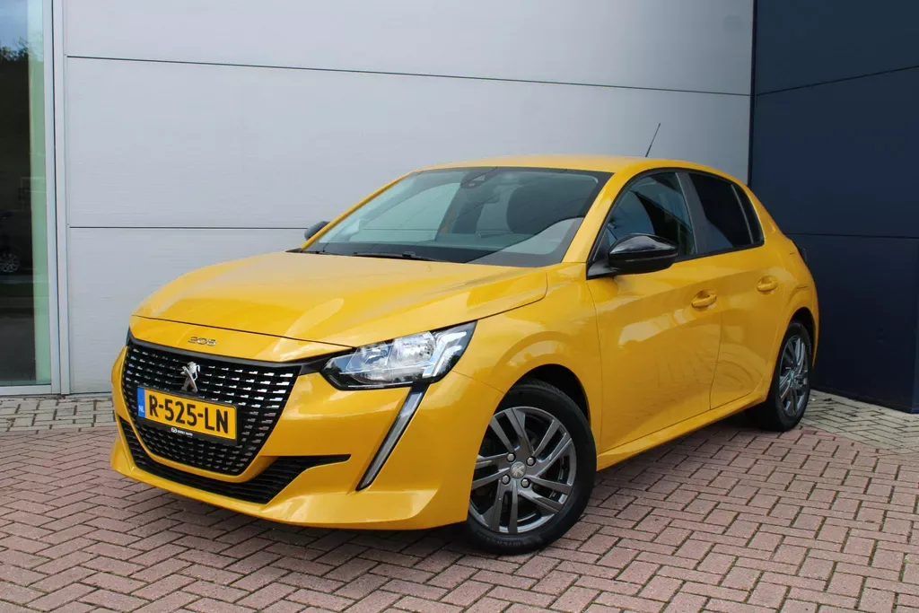 Peugeot 208 (2022) — foto 1