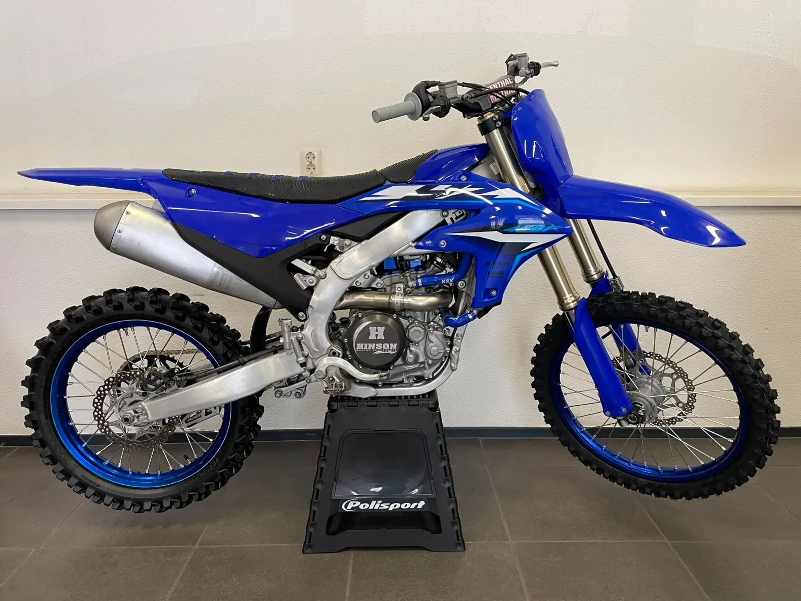 Yamaha YZ 450 F (2026) — foto 1